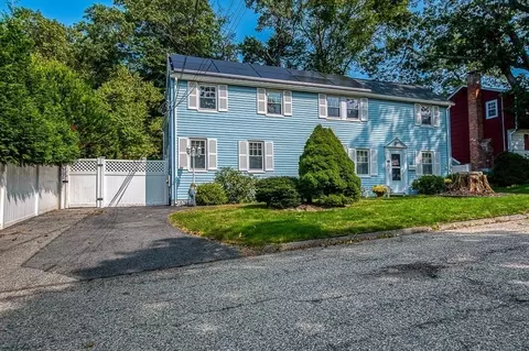 60 Ridgeway St #60, Dedham, MA 02026 photo 3