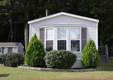 10 Second Ave, Merrimac, MA 01860