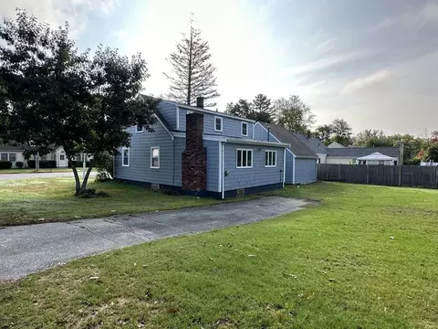 20 Eames St, North Reading, MA 01864 photo 2