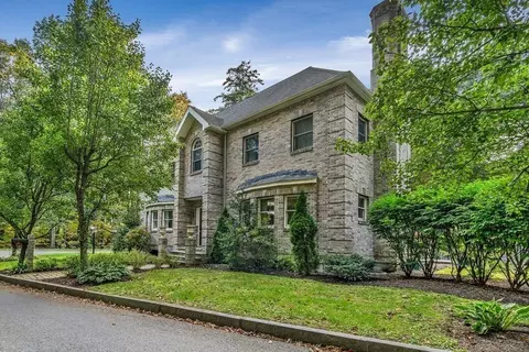 3 Goodnow Rd, Sudbury, MA 01776