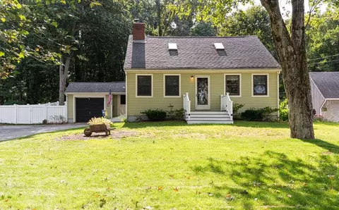 138 Linebrook Rd, Ipswich, MA 01938