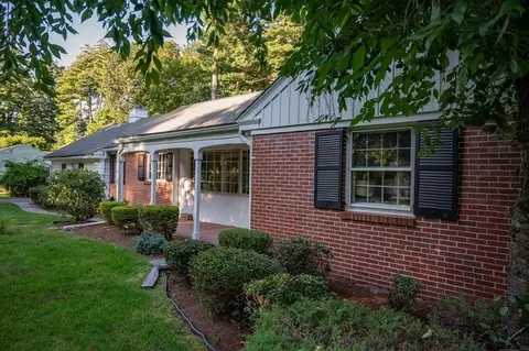 5 E Colonial Rd, Wilbraham, MA 01095 photo 3