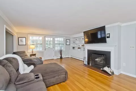 5 E Colonial Rd, Wilbraham, MA 01095 photo 6