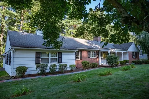 5 E Colonial Rd, Wilbraham, MA 01095 photo 2
