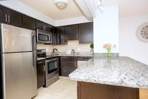 1025 Hancock St #12A, Quincy, MA 02169