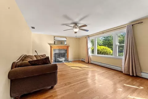 778 Parker St, Springfield, MA 01129 photo 13