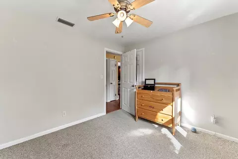 778 Parker St, Springfield, MA 01129 photo 18