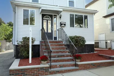 42 Sammet St, Everett, MA 02149 photo 2