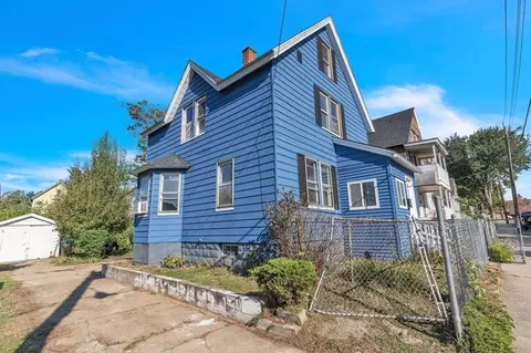 30 Chester St, Springfield, MA 01105 photo 4