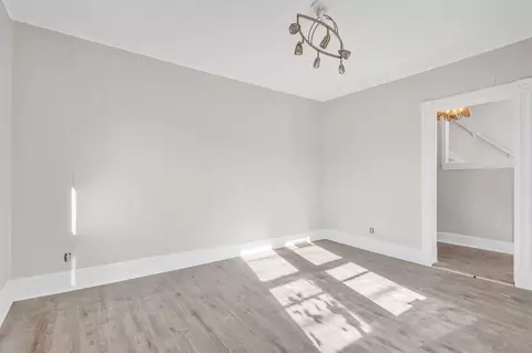 30 Chester St, Springfield, MA 01105 photo 18