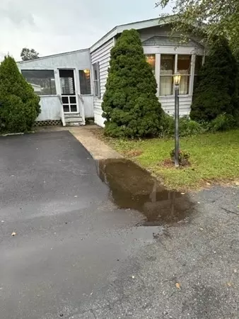21 Catherine Dr, Attleboro, MA 02703
