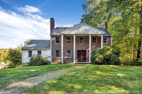 29 W Elm, Hopkinton, MA 01748