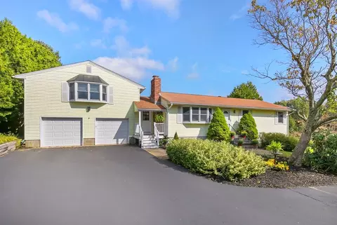 15 Blueberry Ln, Rutland, MA 01543