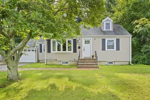 114 Park Ave W, Weymouth, MA 02190