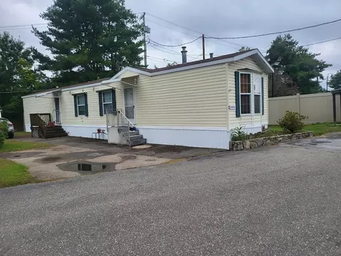 365 Main St #2, Sturbridge, MA 01566