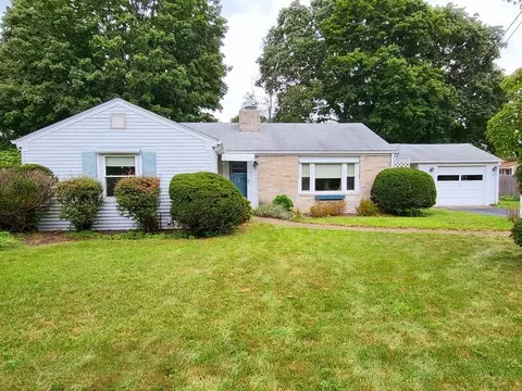 73 Harman Ave, Seekonk, MA 02771