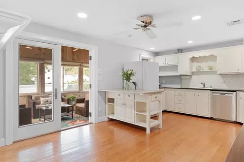 22 Bradley Rd, Danvers, MA 01923 photo 4