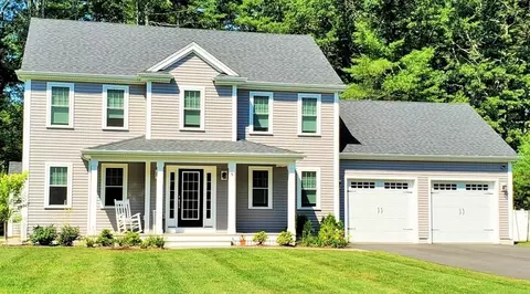 108 S Main St, Carver, MA 02330