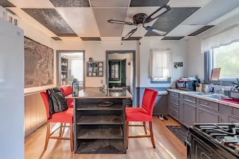 48 Eton St, Springfield, MA 01108 photo 10
