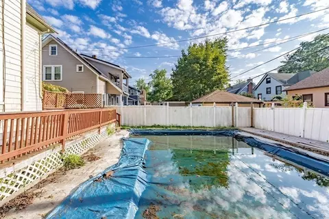 48 Eton St, Springfield, MA 01108 photo 4