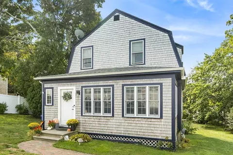 10 Cotuit Rd, Bourne, MA 02532 photo 2