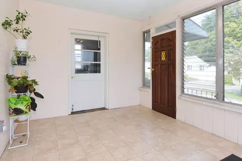 44 5th Ave, Lowell, MA 01854 photo 5