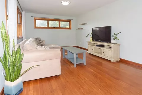 44 5th Ave, Lowell, MA 01854 photo 6