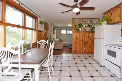 44 5th Ave, Lowell, MA 01854 photo 9