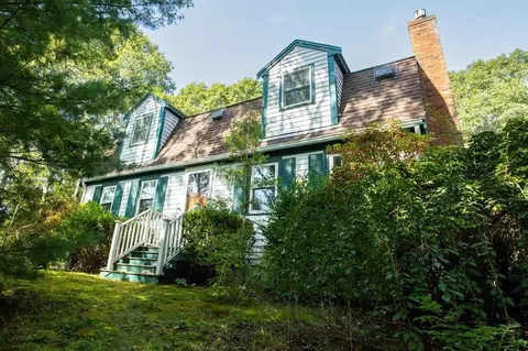 150 Old Mls, Barnstable, MA 02648