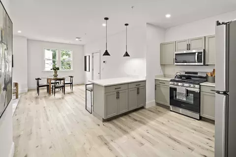 8 Oakhurst St #6, Boston, MA 02124