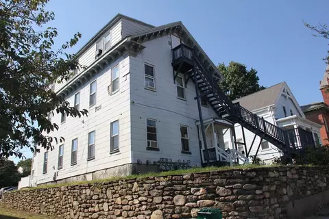 34 Irving St, Worcester, MA 01609 photo 1