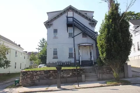 34 Irving St, Worcester, MA 01609 photo 5