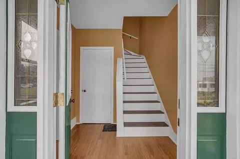 107 Sylvan St, Danvers, MA 01923 photo 3