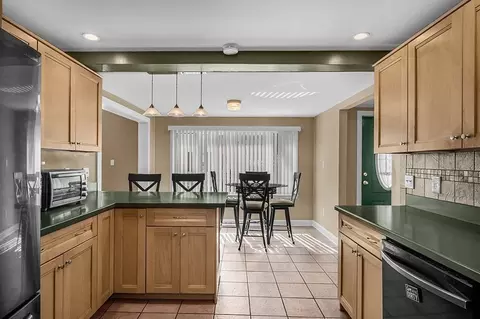107 Sylvan St, Danvers, MA 01923 photo 12