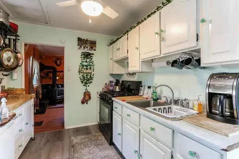 16 Ansara St, Springfield, MA 01104 photo 7