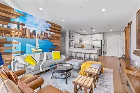 45 Lewis St #415, Boston, MA 02128