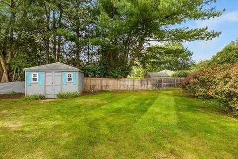 65 Joan St, Springfield, MA 01129 photo 25