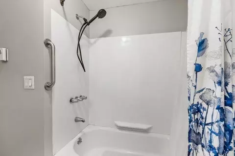 65 Joan St, Springfield, MA 01129 photo 12