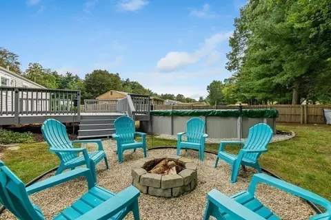 65 Joan St, Springfield, MA 01129 photo 24