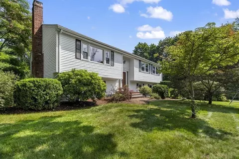 16 Aqueduct Rd, Wayland, MA 01778