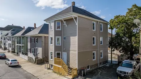 37 Ashley St, New Bedford, MA 02744