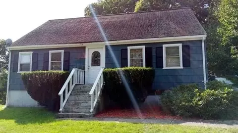 118 Epworth St, Worcester, MA 01610
