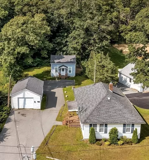 552 Palmer Ave, Falmouth, MA 02540