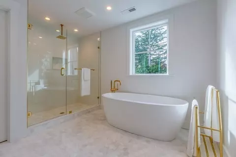 82 Border Rd, Needham, MA 02492 photo 8