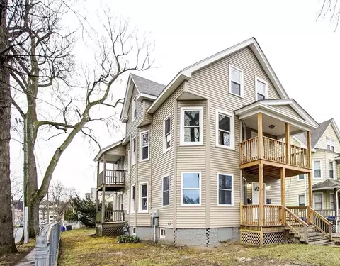 605 Plainfield St, Springfield, MA 01107 photo 9