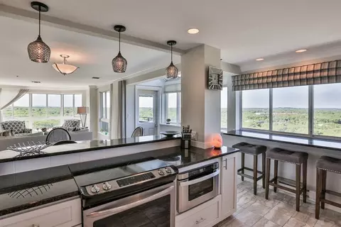 200 Burkhall St #605, Weymouth, MA 02190