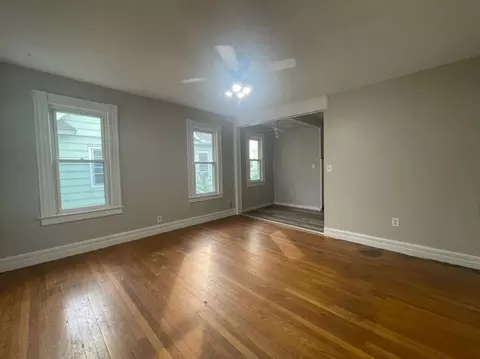 38 Rutledge Ave, Springfield, MA 01105