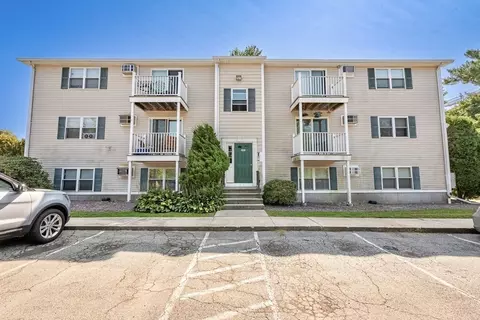 1471 Braley Rd #3, New Bedford, MA 02745