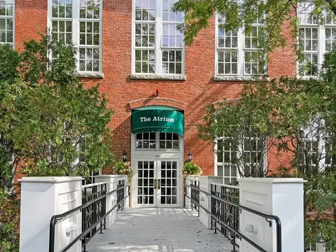 53 Warren St #116, Newburyport, MA 01950