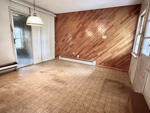 15 Amos Dr, Springfield, MA 01119 photo 12
